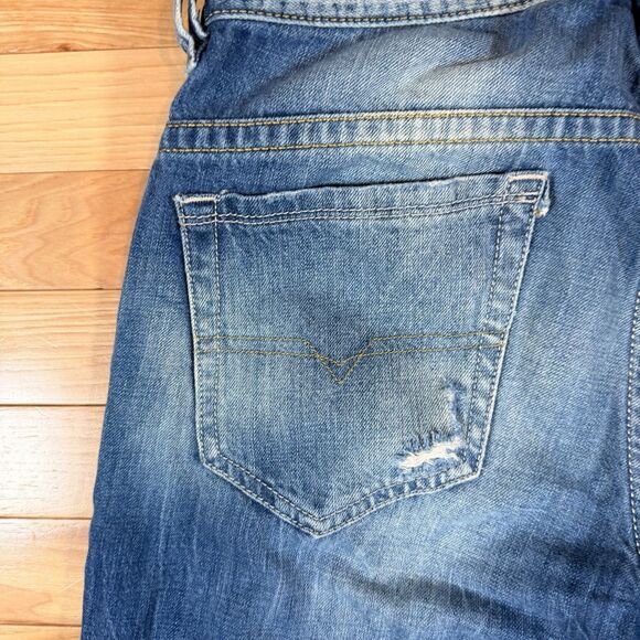Diesel Industry Thavar Medium Wash Distressed Denim Jeans W29 L32 - Picture 10 of 11